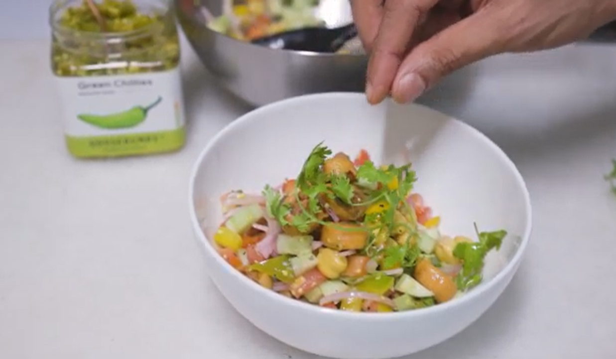 Bhakarwadi and Green Chili Salad