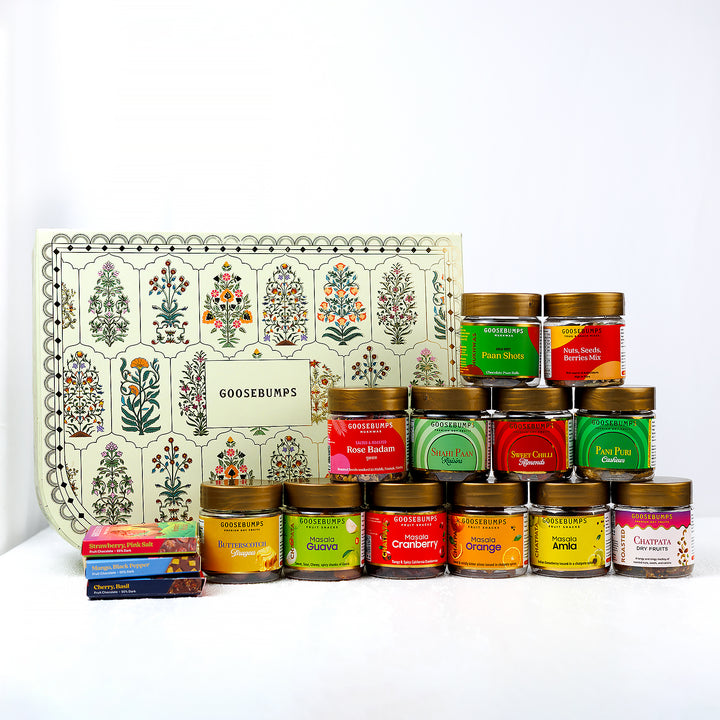 The Indulgence Trunk Box, 686 GMs | 15 Gourmet Treats